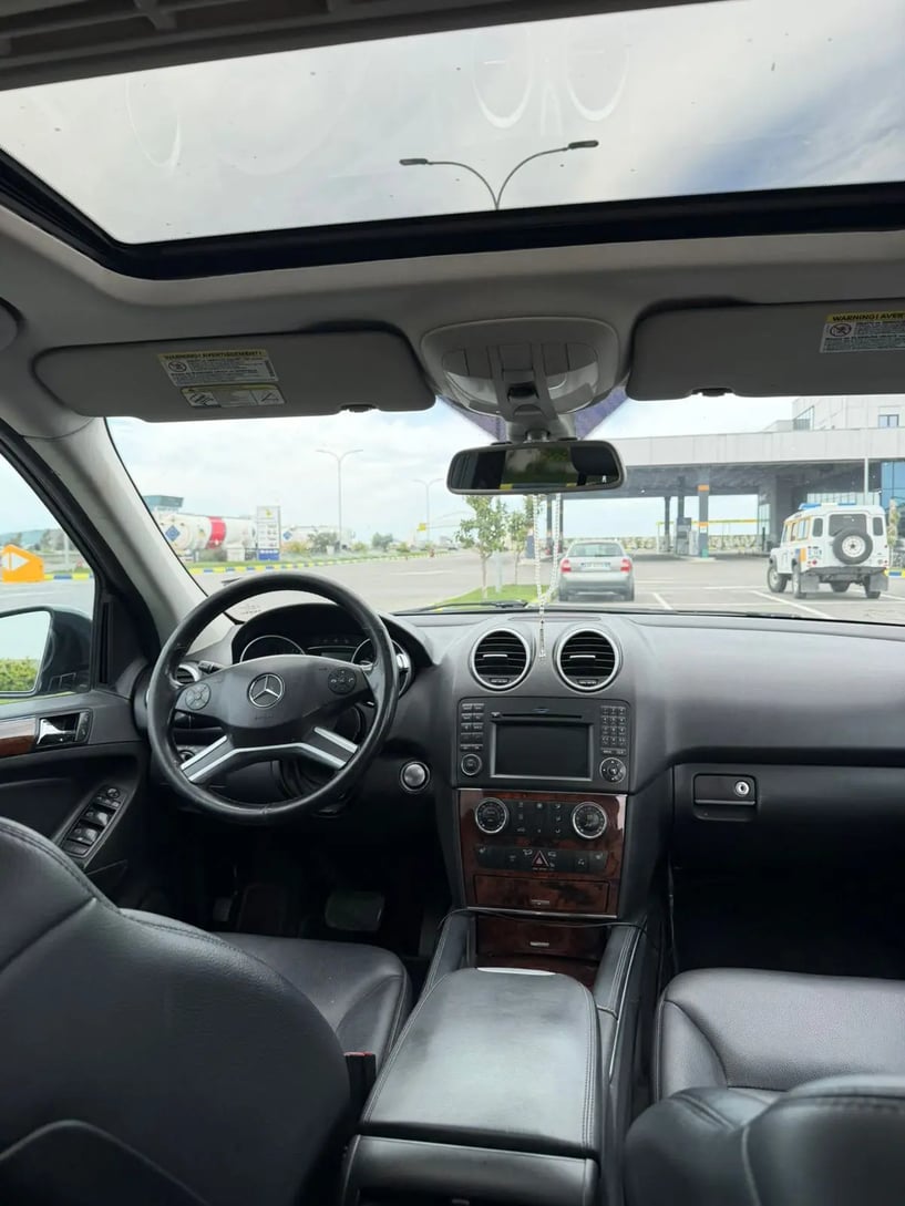 Noleggia un'auto a Durrës