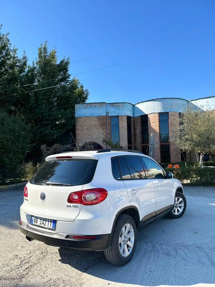 Rent a car in Tirana