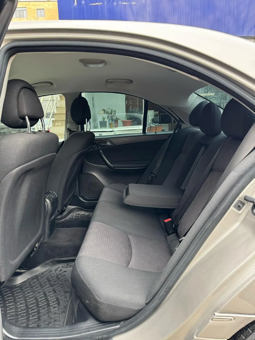 Auto mieten in Tirana