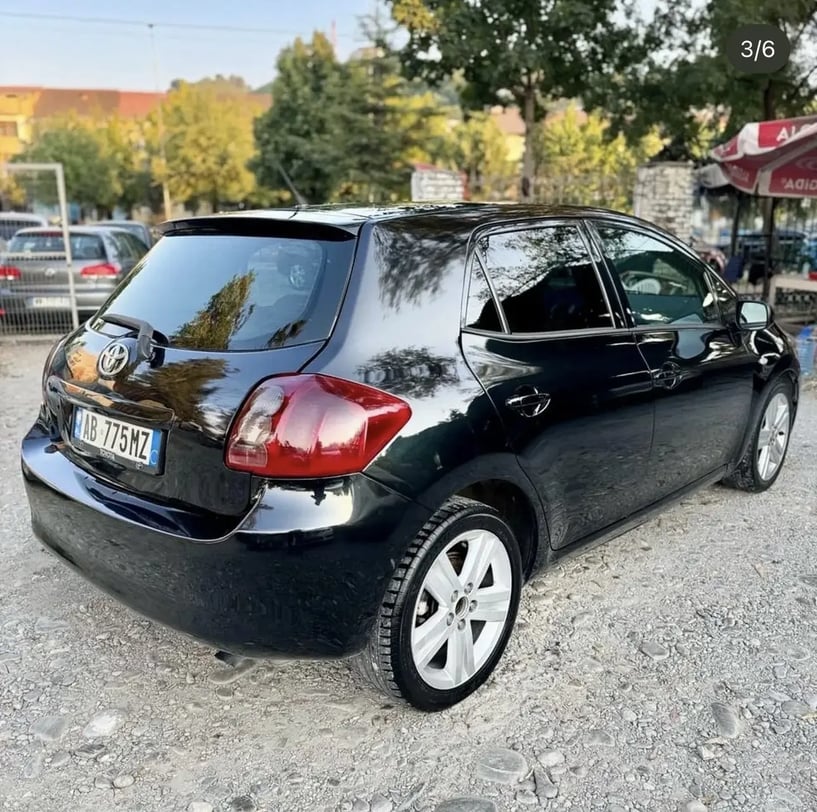 Rent a car in Tirana