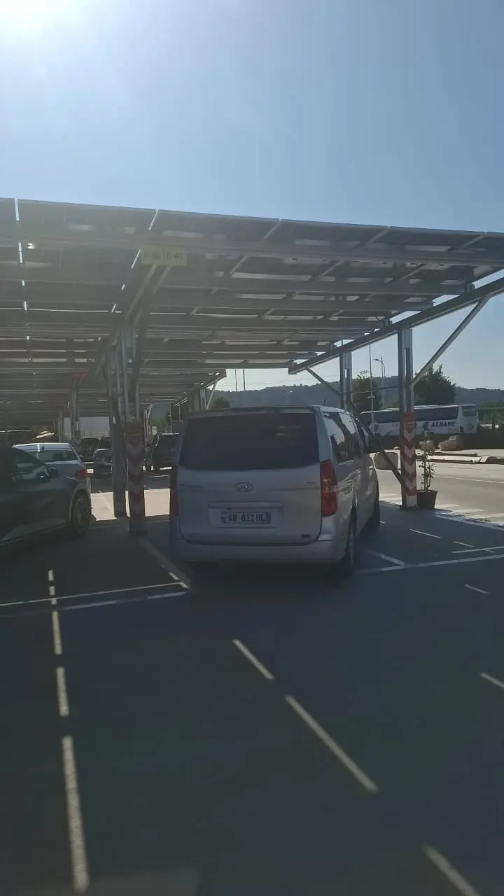 Louer une voiture à Tirana