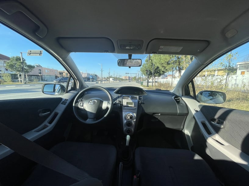 Noleggia un'auto a Tirana