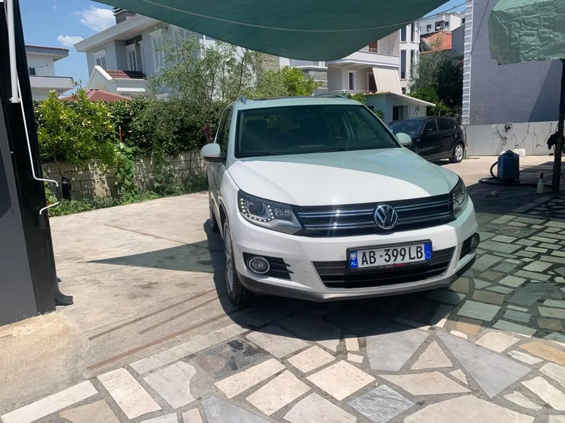 Louer une voiture à Tirana