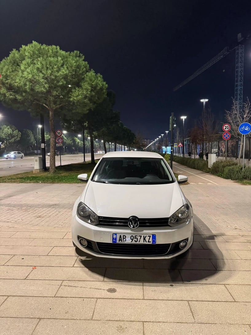 Louer une voiture à Tirana
