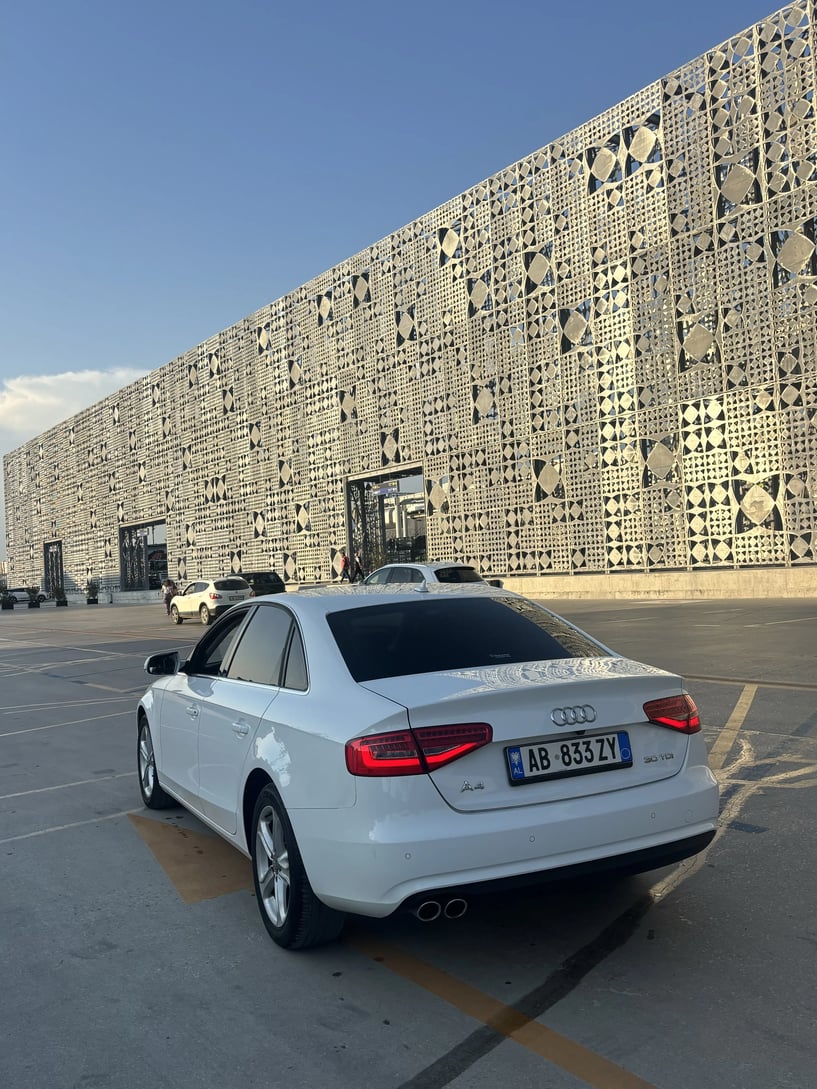 Auto mieten in Tirana