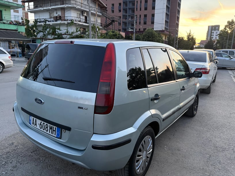 Rent a car in Tirana