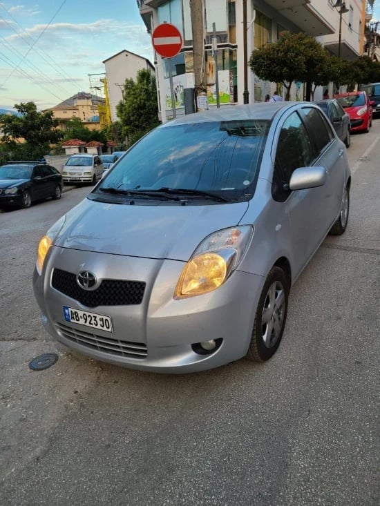Louer une voiture à Sarandë