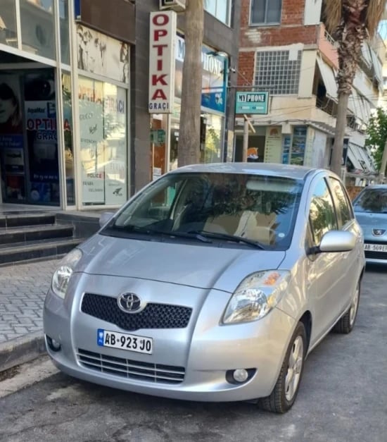 Louer une voiture à Sarandë