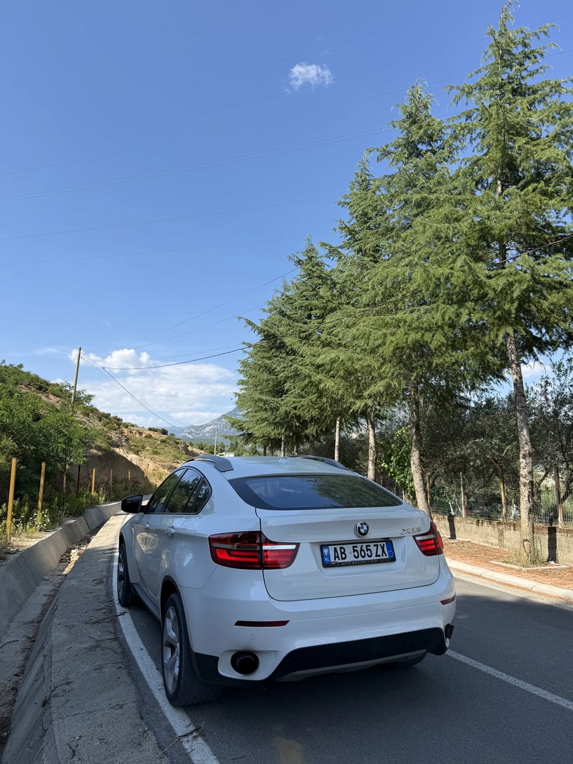 Rent a car in Tirana