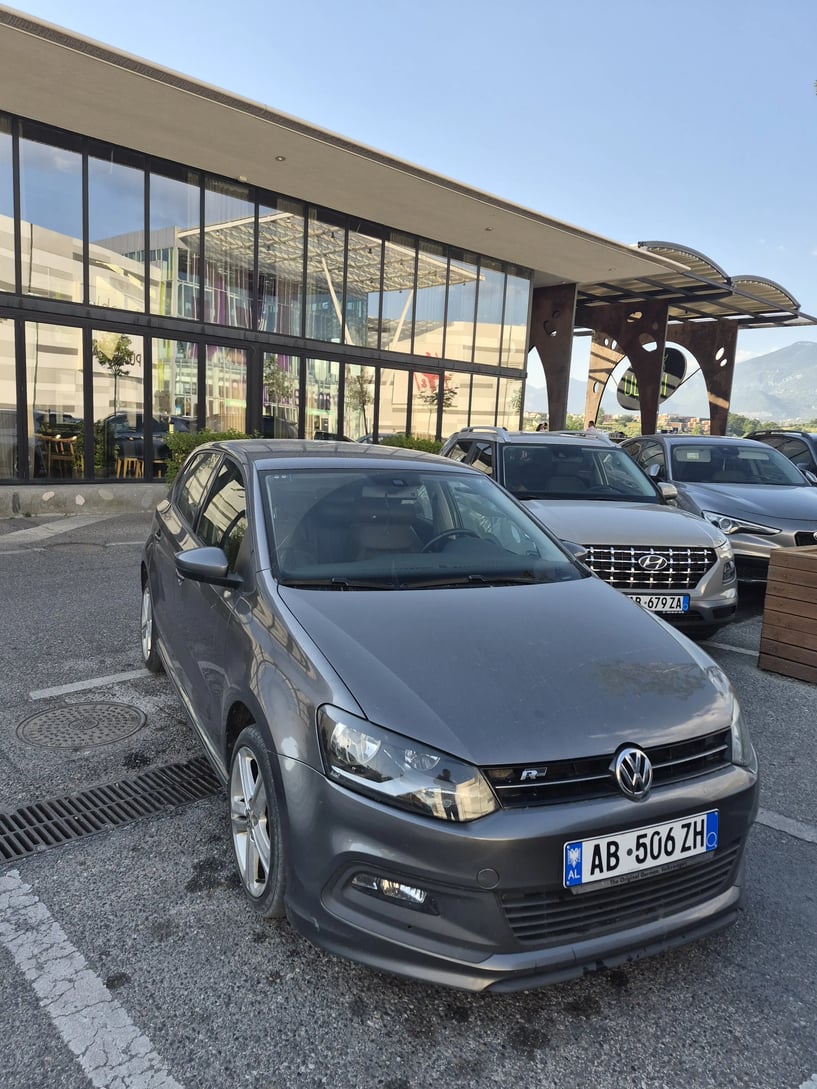 Rent a car in Tirana