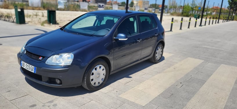 Rent a car in Tirana