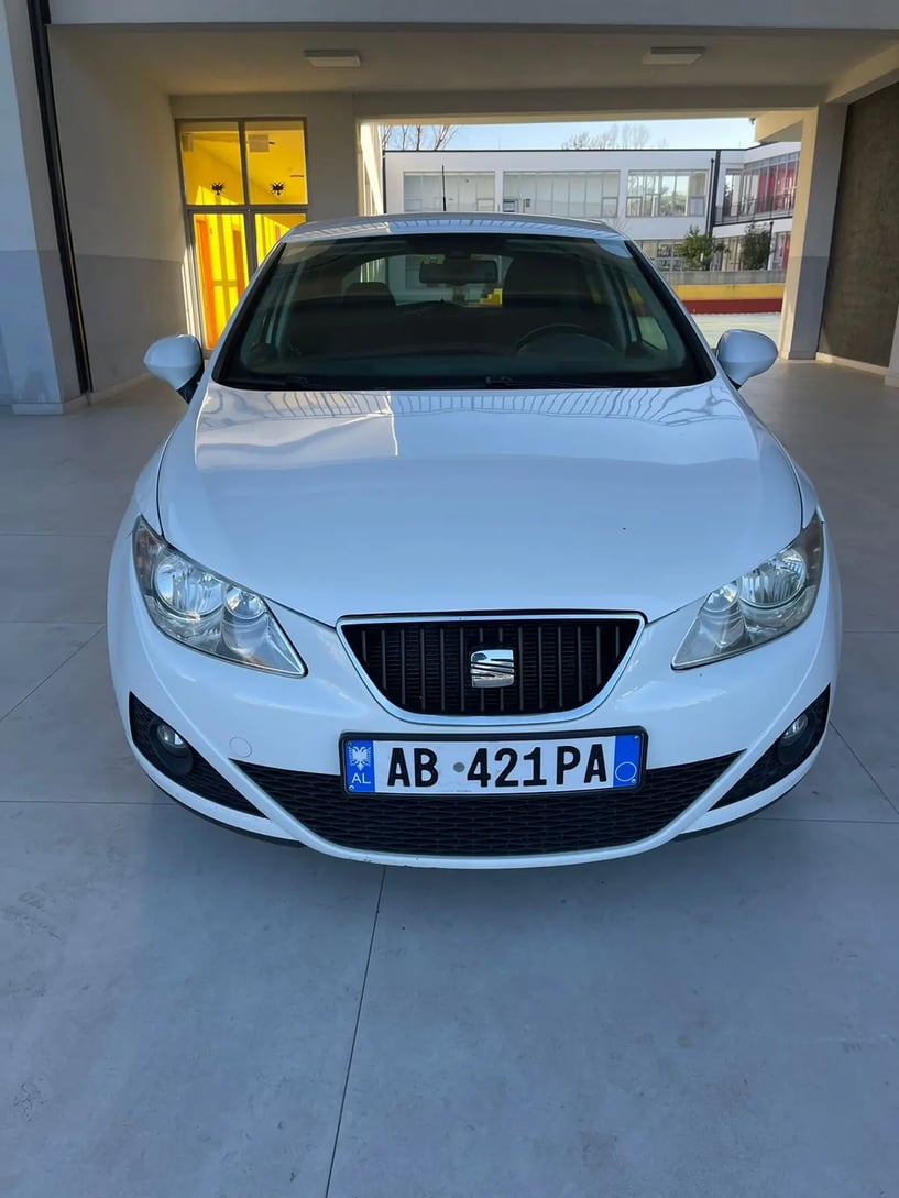 Louer une voiture à Tirana