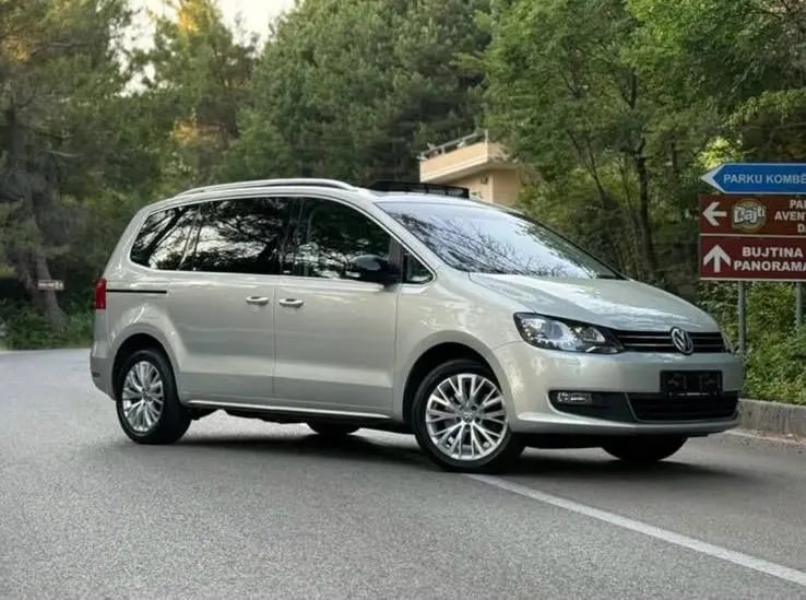 Wynajmij samochód w Tirana
