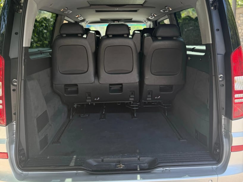 Wynajmij samochód w Tirana