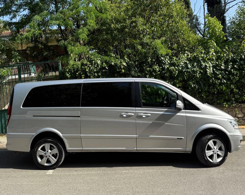 Wynajmij samochód w Tirana