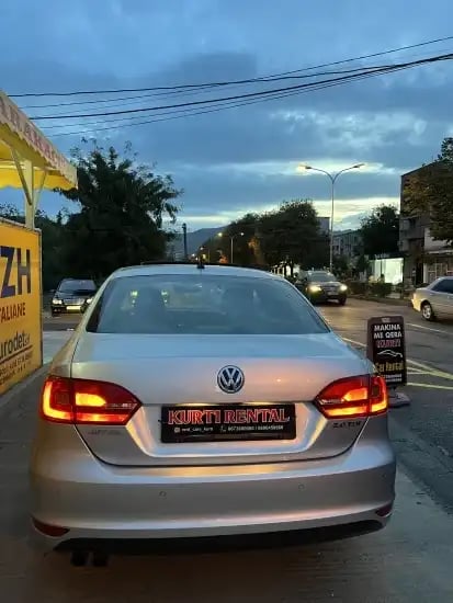 Louer une voiture à Shkodër