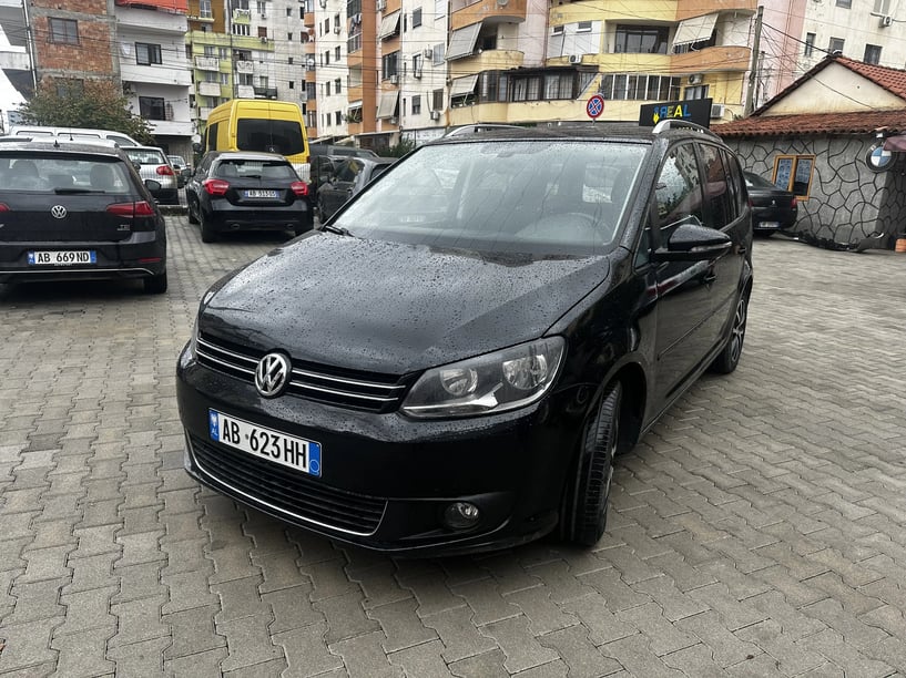 Louer une voiture à Tirana