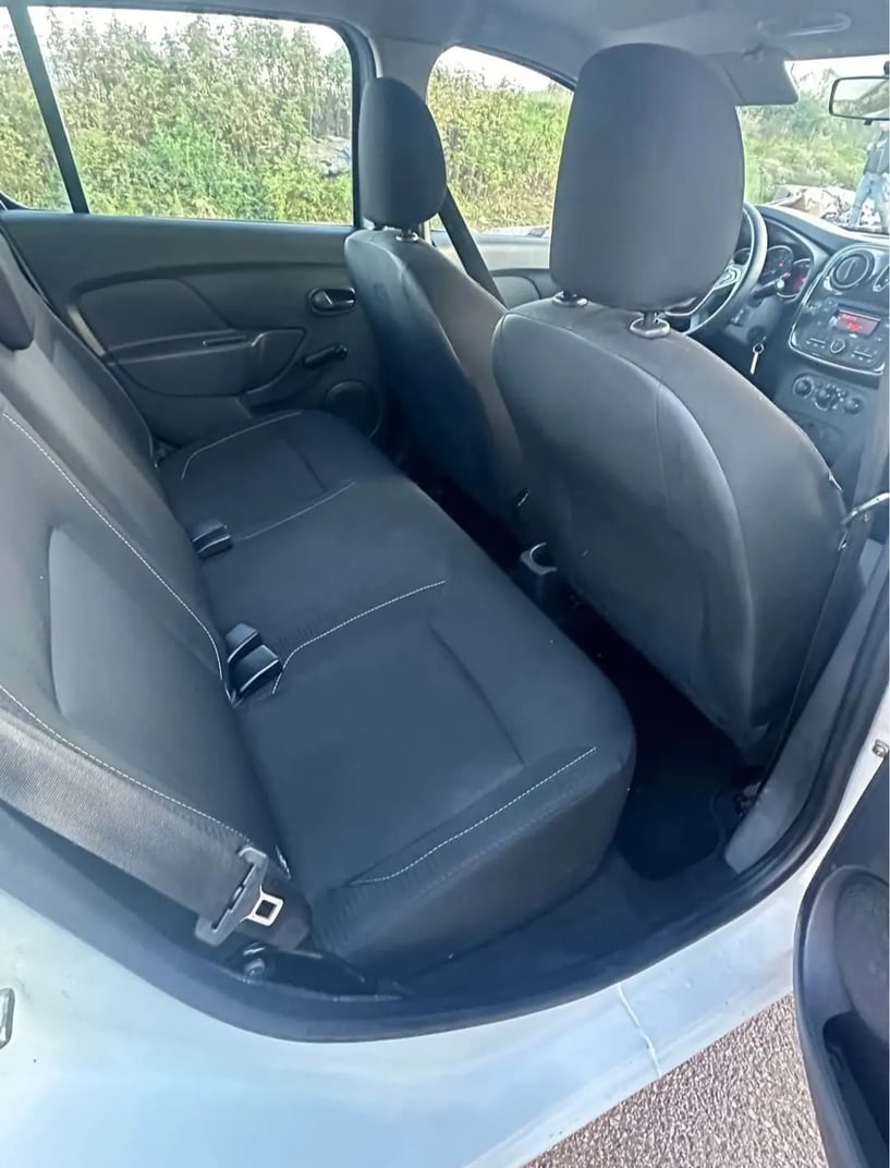 Merrni me qira një makinë në Tirana