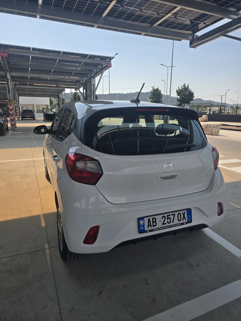 Louer une voiture à Tirana