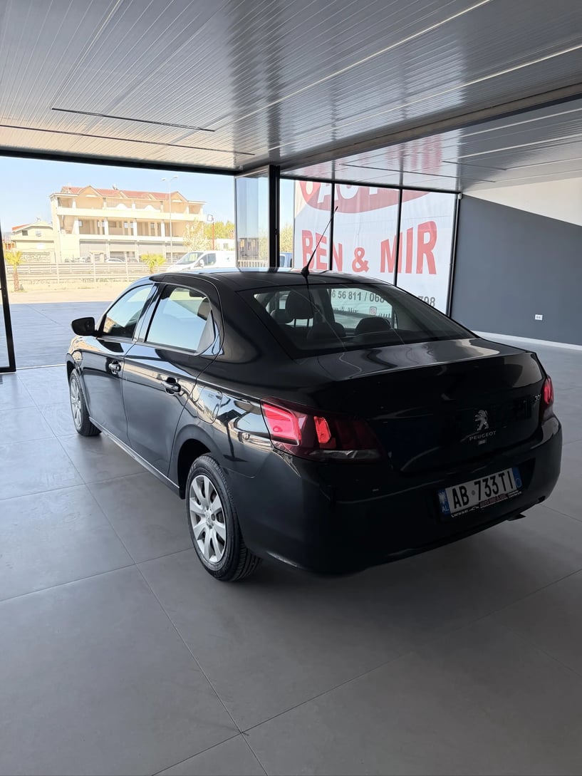 Rent a car in Tirana
