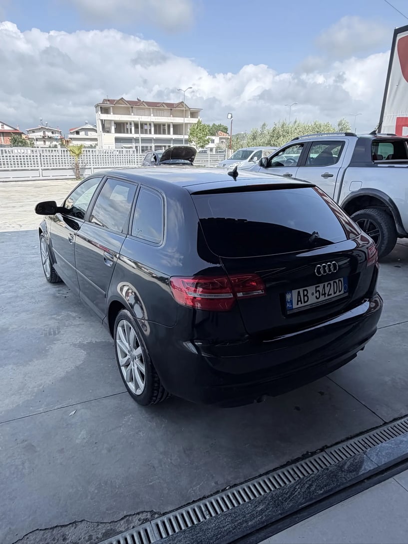 Louer une voiture à Tirana