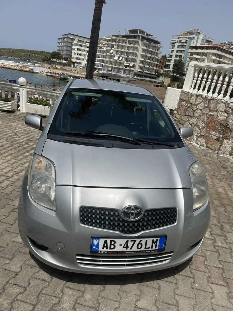 Rent a car in Sarandë