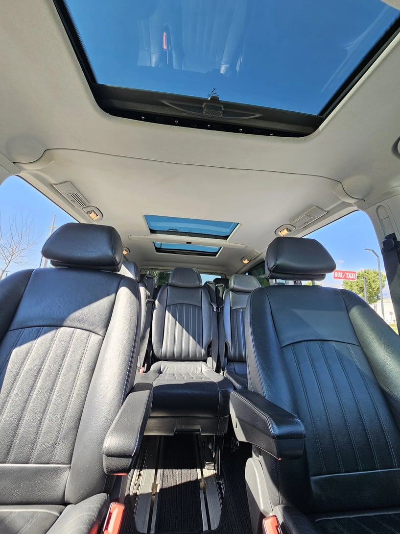 Noleggia un'auto a Tirana