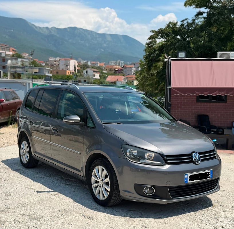 Louer une voiture à Tirana
