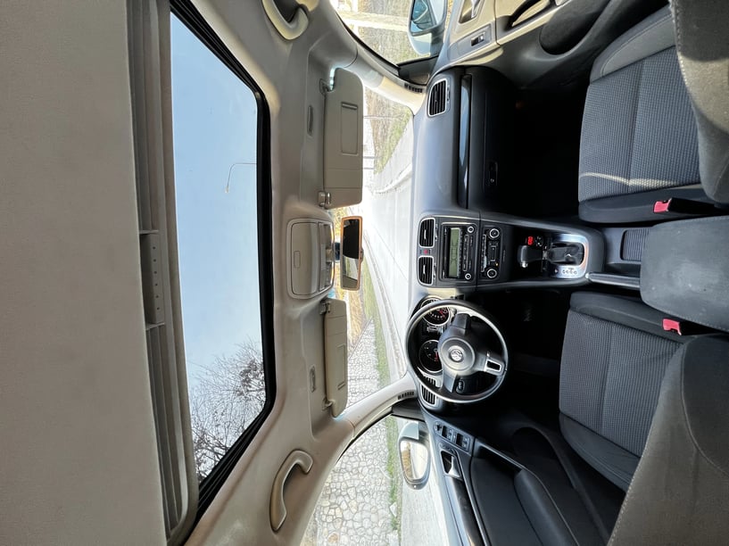 Wynajmij samochód w Tirana