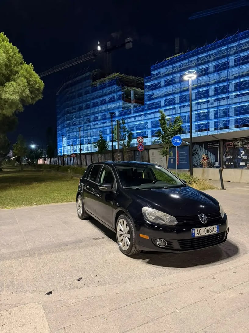 Rent a car in Tirana
