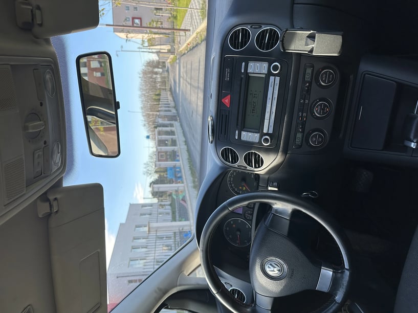 Noleggia un'auto a Tirana