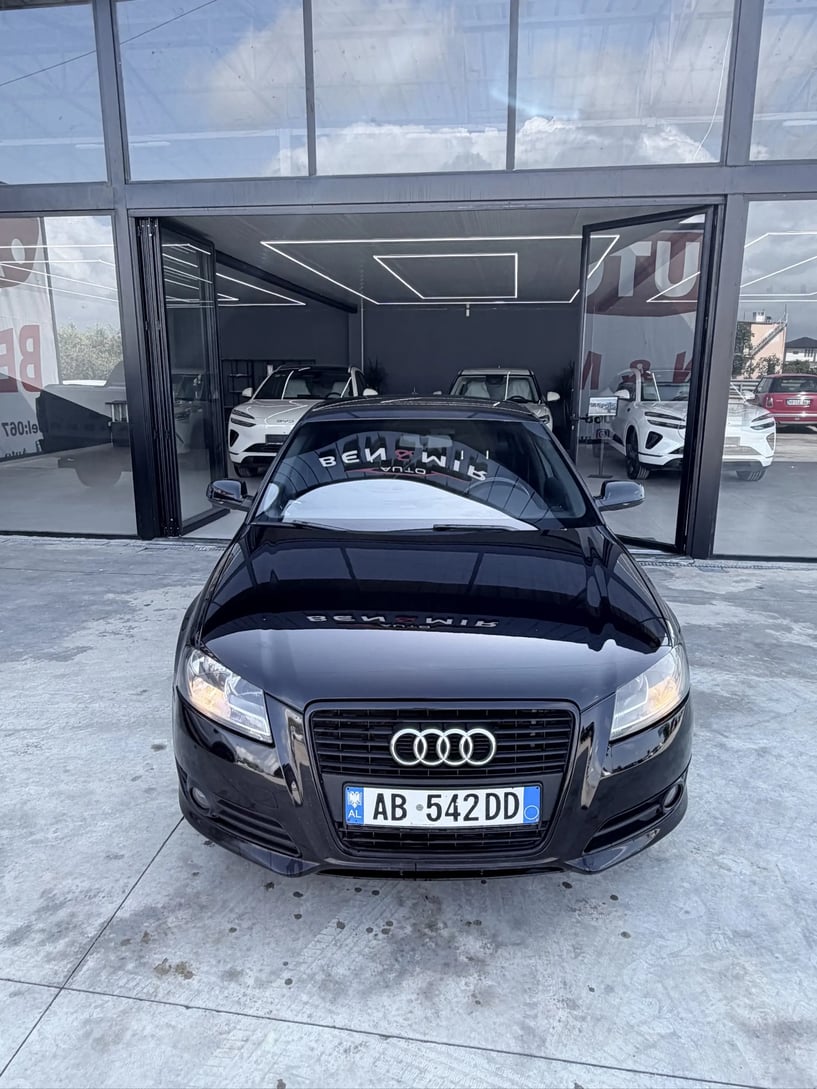 Louer une voiture à Tirana