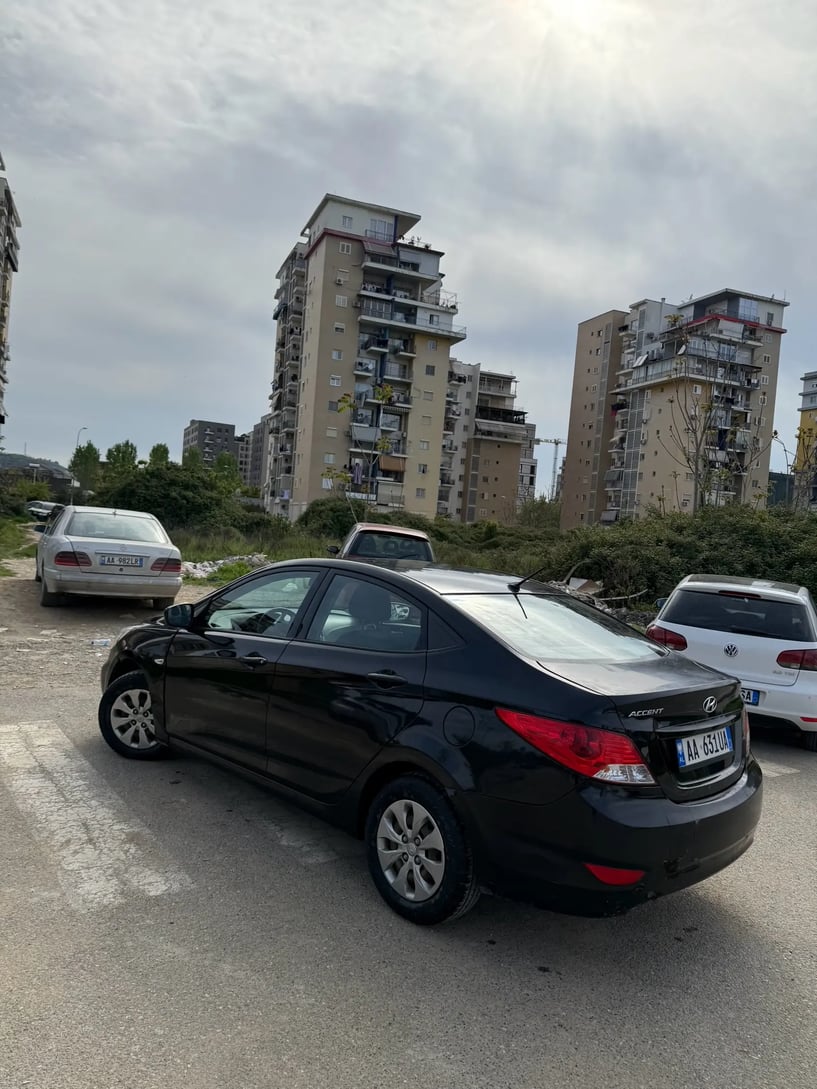 Auto mieten in Tirana