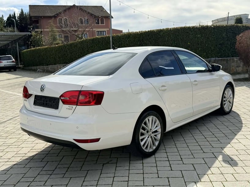 Auto mieten in Tirana