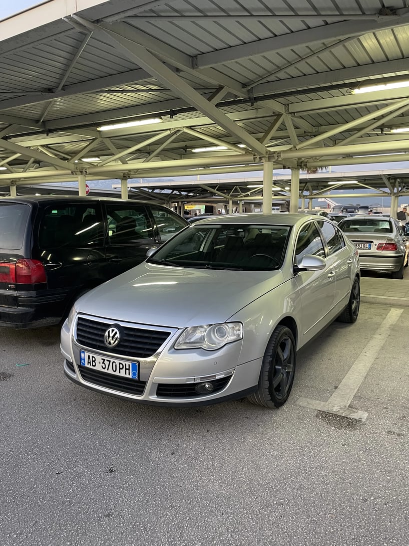 Rent a car in Tirana