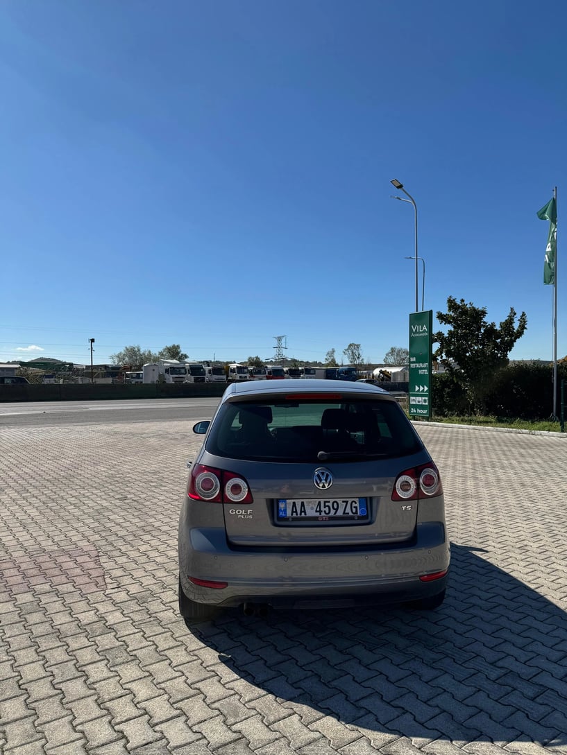 Louer une voiture à Tirana