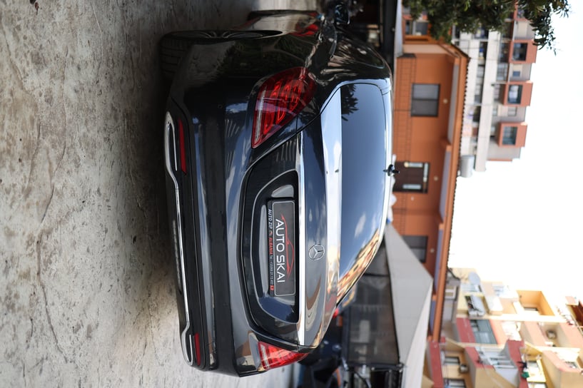 Auto mieten in Tirana