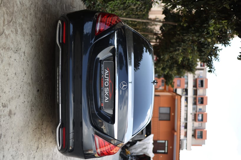 Auto mieten in Tirana