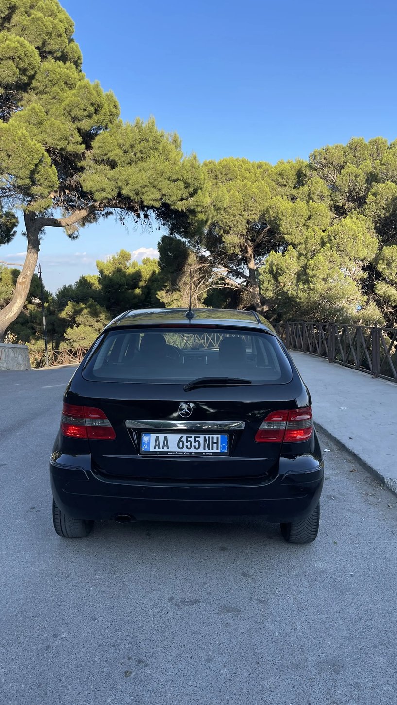 Wynajmij samochód w Durrës