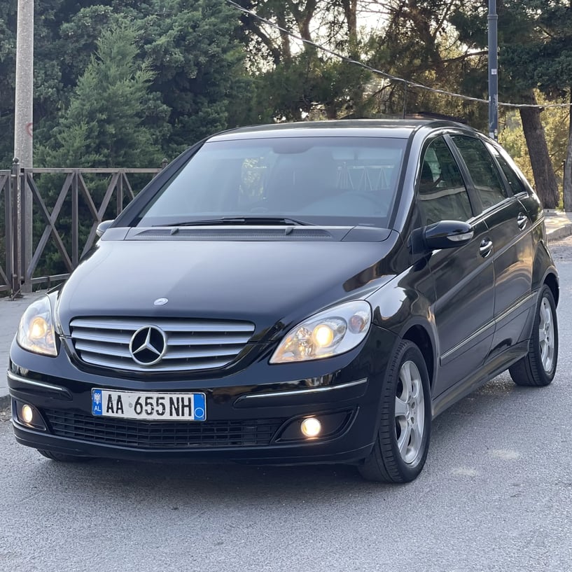 Wynajmij samochód w Durrës