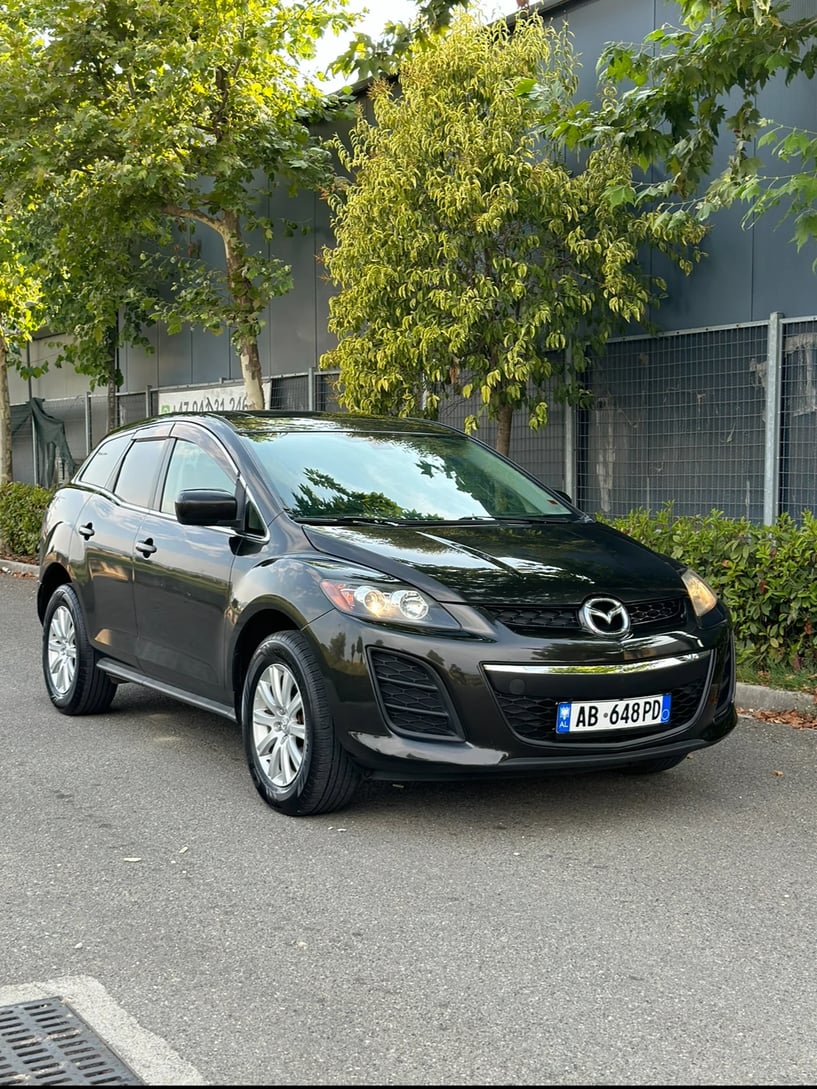 Rent a car in Tirana