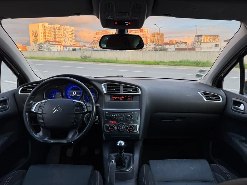 Rent a car in Tirana