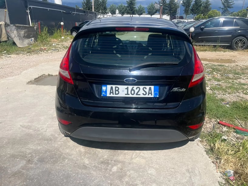 Rent a car in Tirana
