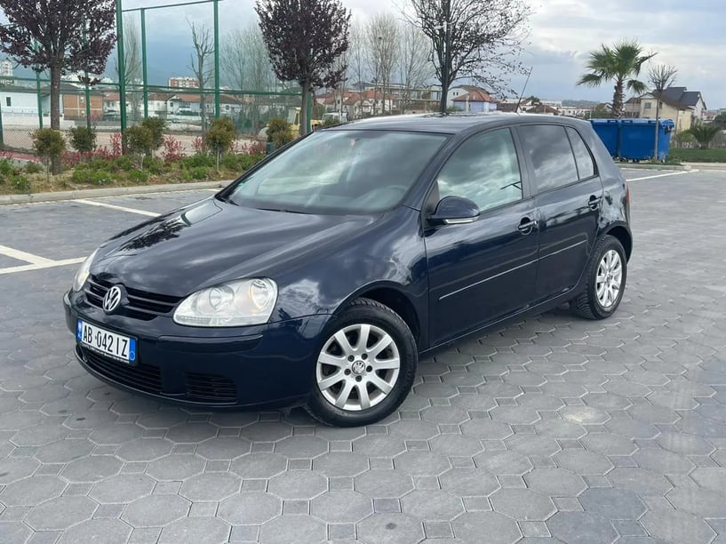 Louer une voiture à Tirana