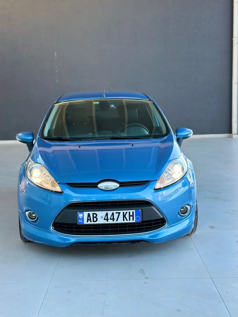 Louer une voiture à Tirana