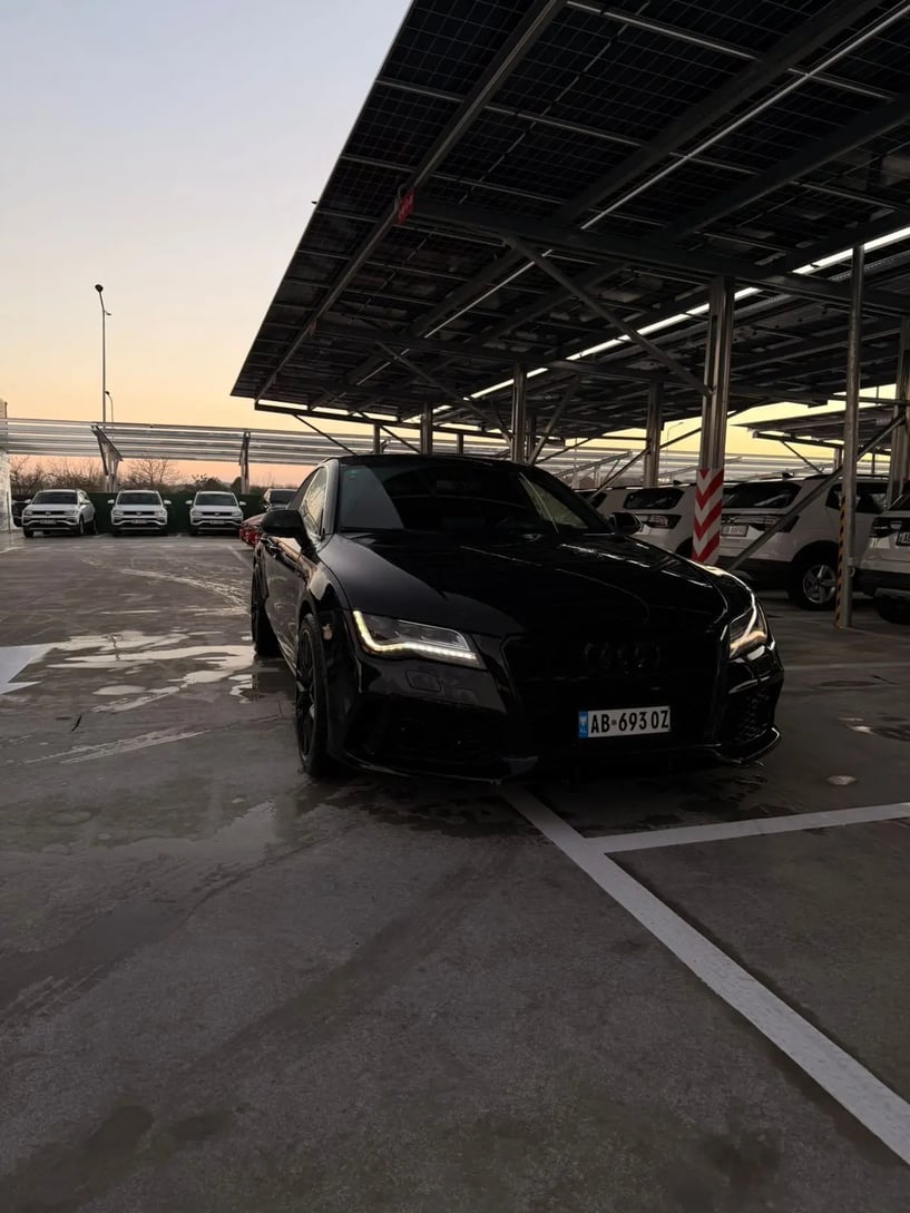 Wynajmij samochód w Tirana