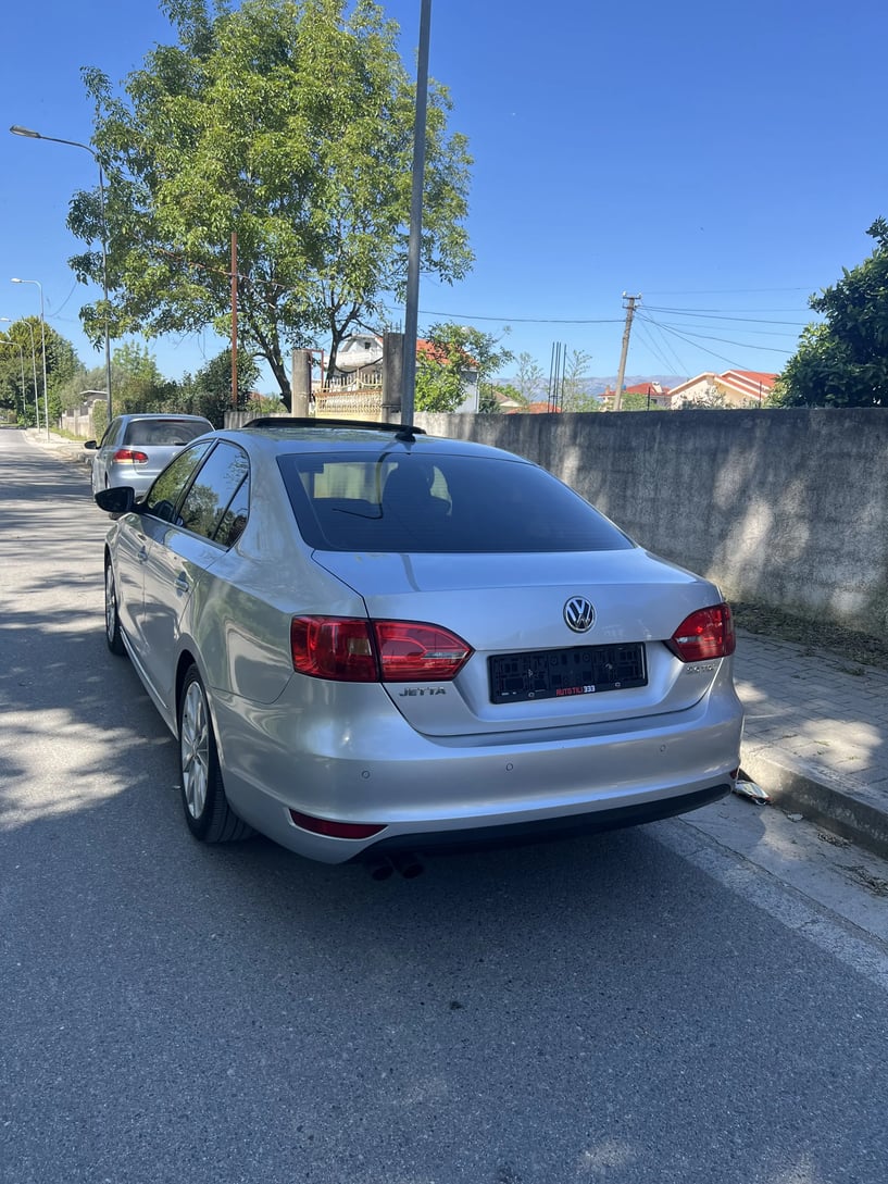 Louer une voiture à Tirana