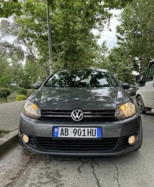 Wynajmij samochód w Tirana