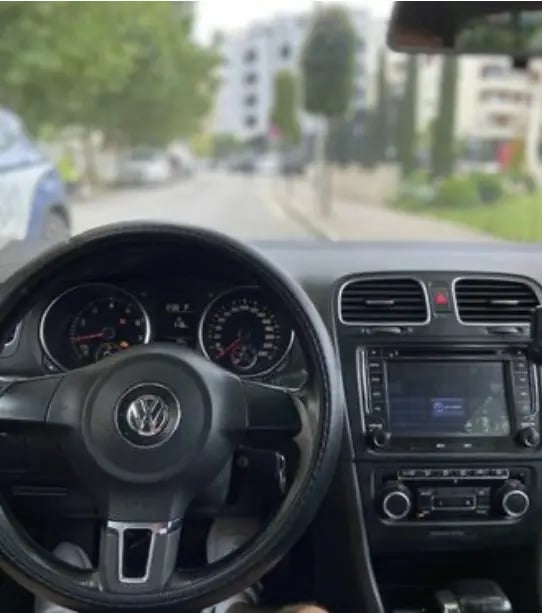 Wynajmij samochód w Tirana