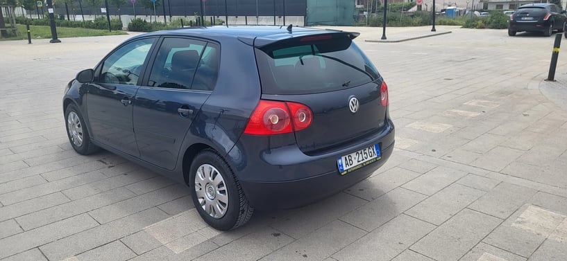 Rent a car in Tirana